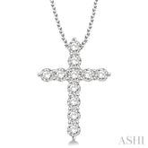 1 1/2 Ctw Round Cut Diamond Cross Pendant in 14K White Gold with Chain