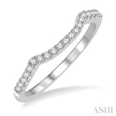 1/6 Ctw Crescent Round Cut Diamond Wedding Band in 14K White Gold