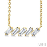 1/4 Ctw Semi-Reclined Baguette Cut Diamond Necklace in 14K Yellow Gold
