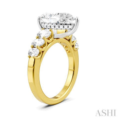 1 1/4 Ctw Pers Shape Oval and Round Cut Diamond Semi-Mount Engagement Ring in 14K Yellow and White Gold