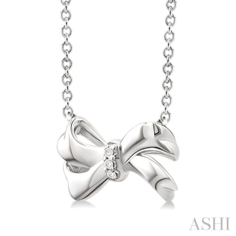 1/50 Ctw Bow Single Cut Diamond Fashion Pendant With Chain in Sterling Silver
