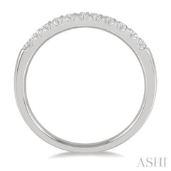 1/4 Ctw 11 Stone Round Cut Diamond Wedding Band in 14K White Gold