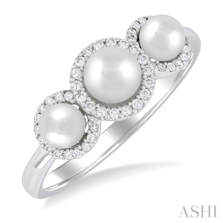 1/6 Ctw Past, Present & Future 4MM & 5MM Cultured Pearl and Round Cut Diamond Halo Ring in 14K White Gold
