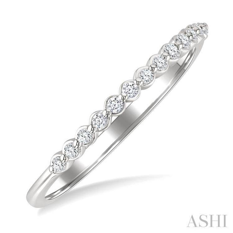 1/10 Ctw Round Cut Diamond Fashion Band in Sterling Silver
