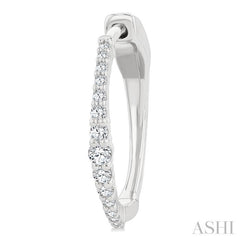 1/4 Ctw Round Cut Diamond Graduated Riviera Hoop Earrings in 14K White Gold