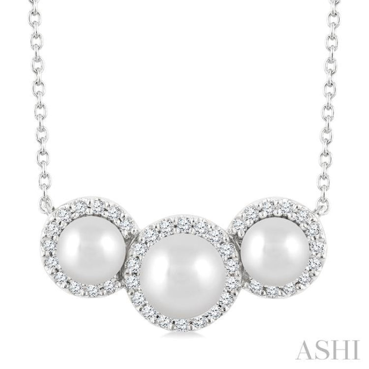 5MM & 4MM Cultured Pearl and 1/6 Ctw Round Cut Diamond Halo Pendant With Chain in 14K White Gold