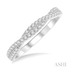1/4 Ctw Twisted Round Cut Diamond Wedding Band in 14K White Gold