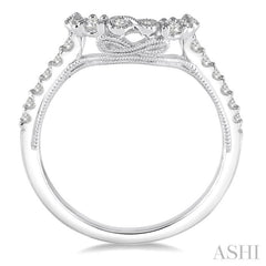 1/4 Ctw Round Cut Diamond Wedding Band in 14K White Gold