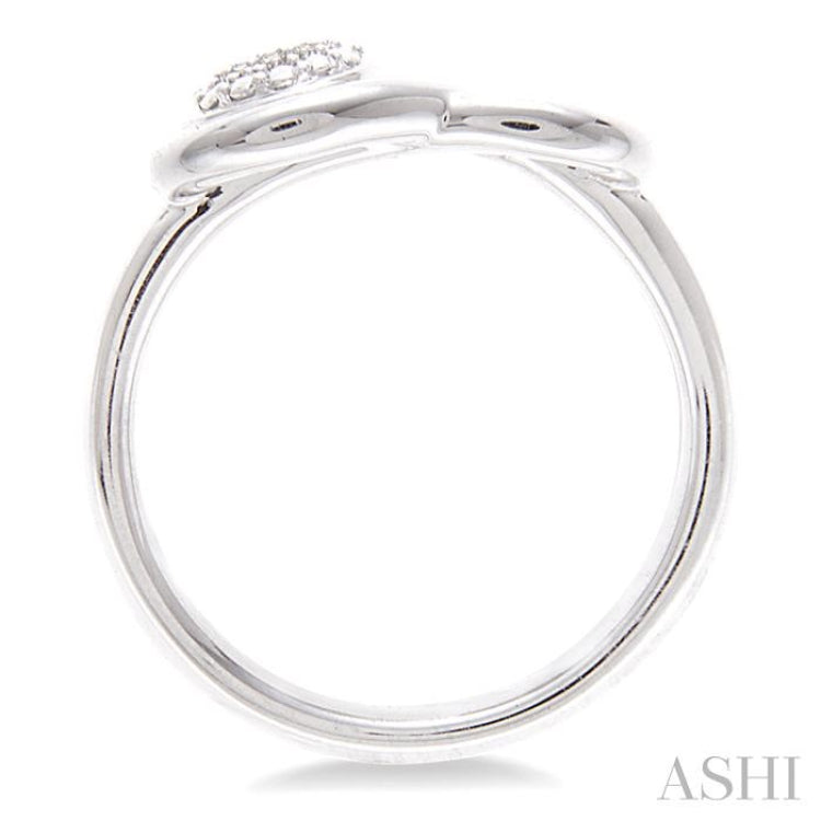 1/50 Ctw Single Cut Diamond Fashion Ring in Sterling Silver