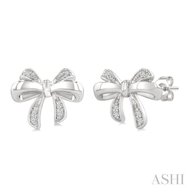1/20 Ctw Bow Single Cut Diamond Fashion Earrings in Sterling Silver