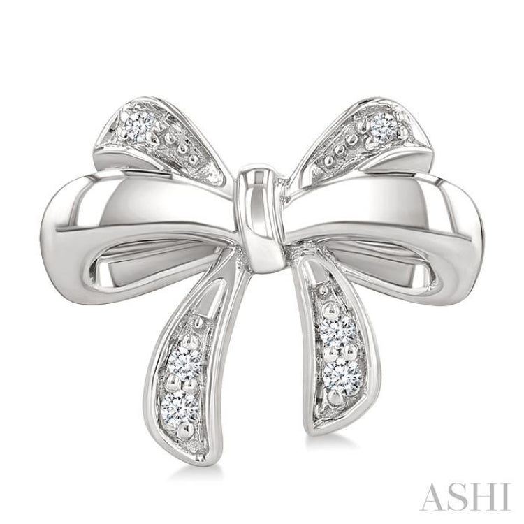 1/20 Ctw Bow Single Cut Diamond Fashion Earrings in Sterling Silver