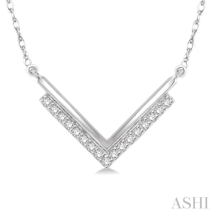 1/5 Ctw 'V' Shape Diamond Necklace in 14K White Gold with Chain