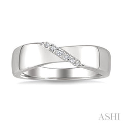 1/20 Ctw Single Cut Diamond Fashion Ring in Sterling Silver