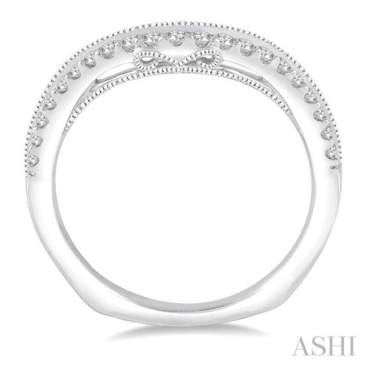 1/4 Ctw Round Cut Diamond Wedding Band in 14K White Gold