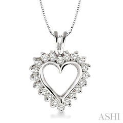 1/2 Ctw Round Cut Diamond Heart Pendant in 14K White Gold with Chain
