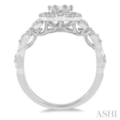 5/8 Ctw Intricate lattice Baguette and Round Cut Diamond Ring in 14K White Gold