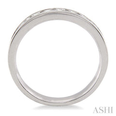 1/4 Ctw Round Cut Diamond Wedding Band in 14K White Gold