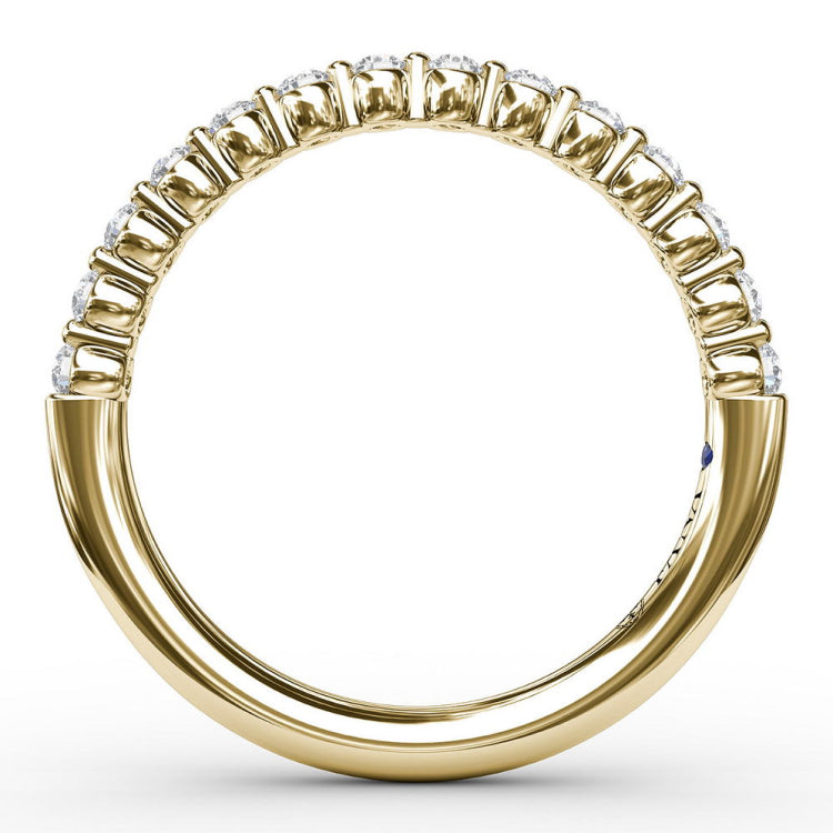 Single Prong Set Anniversary Band