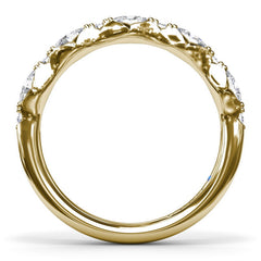 Round Cluster Diamond Ring