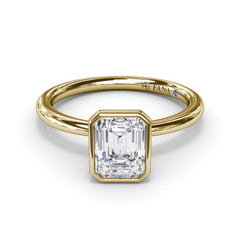 Modern Solitaire Diamond Engagement Ring 