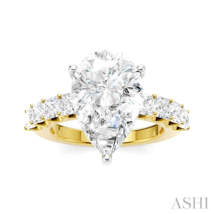 1 1/3 Ctw Pear Shape Princess and Round Cut Diamond Semi-Mount Engagement Ring in 14K Yellow and White Gold