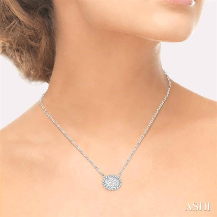 1/3 Ctw Oval Shape Round Cut Diamond Lovebright Pendant With Chain in 14K White Gold