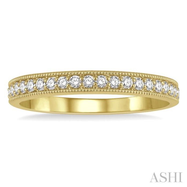 1/4 Ctw Round Cut Diamond Wedding Band in 14K Yellow Gold