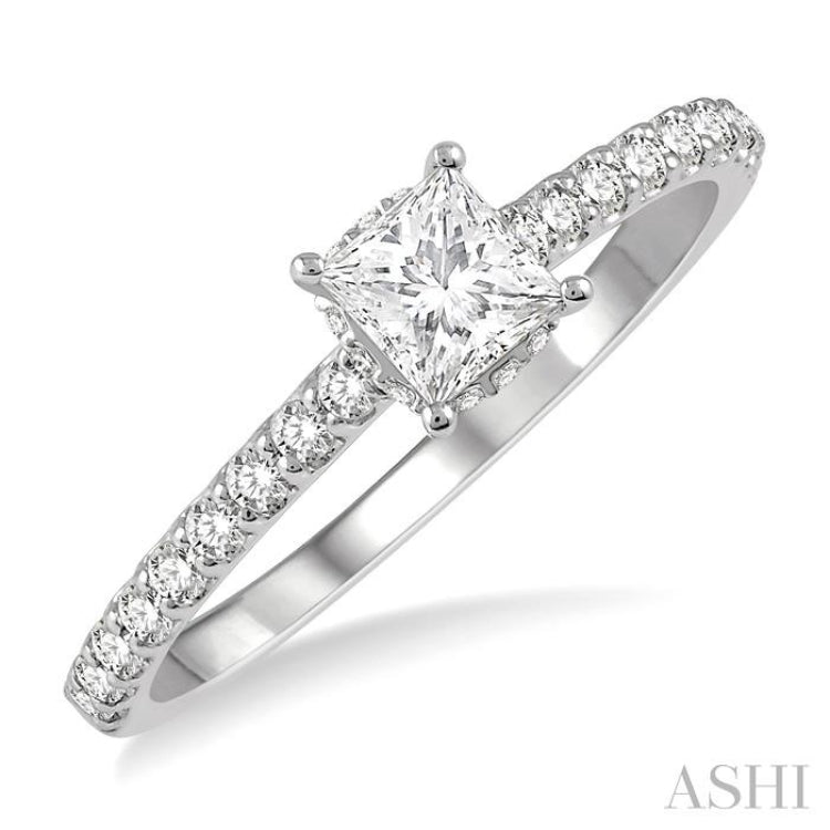 1/2 Ctw Round Cut Diamond Engagement Ring With 1/4 Ct Princess Cut Center Stone in 14K White Gold