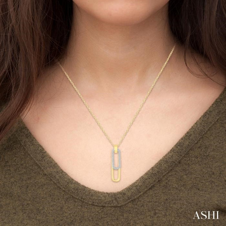 3/8 Ctw Two Tone Paperclip Round Cut Diamond Pendant With Chain in 14K Yellow and White Gold
