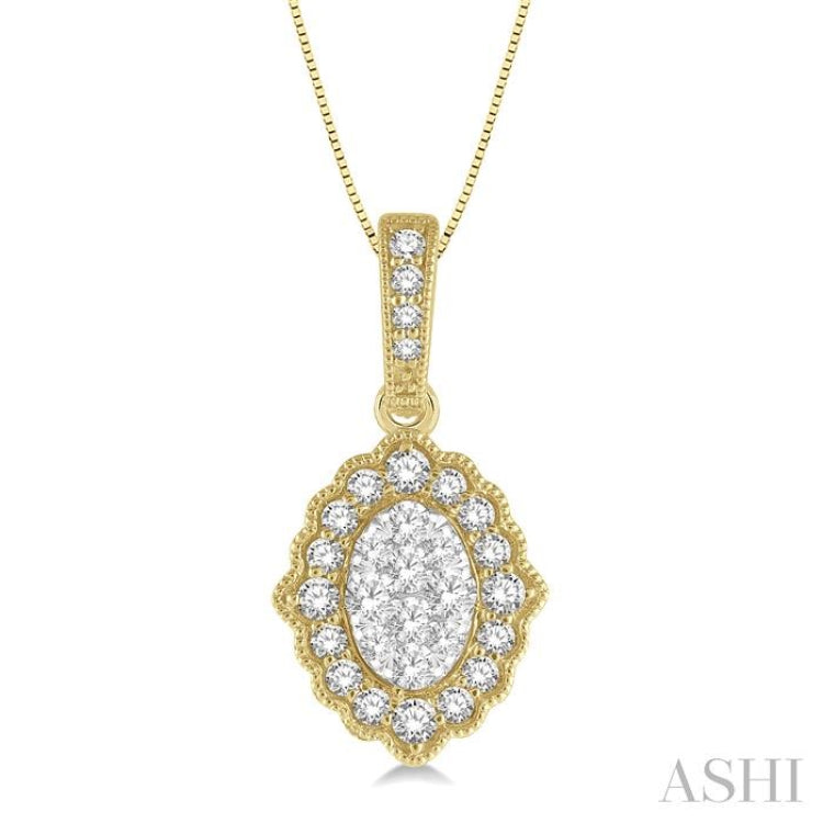 1/4 Ctw Lattice Edge Oval Shape Lovebright Round Cut Diamond Pendant With Chain in 14K Yellow and White Gold