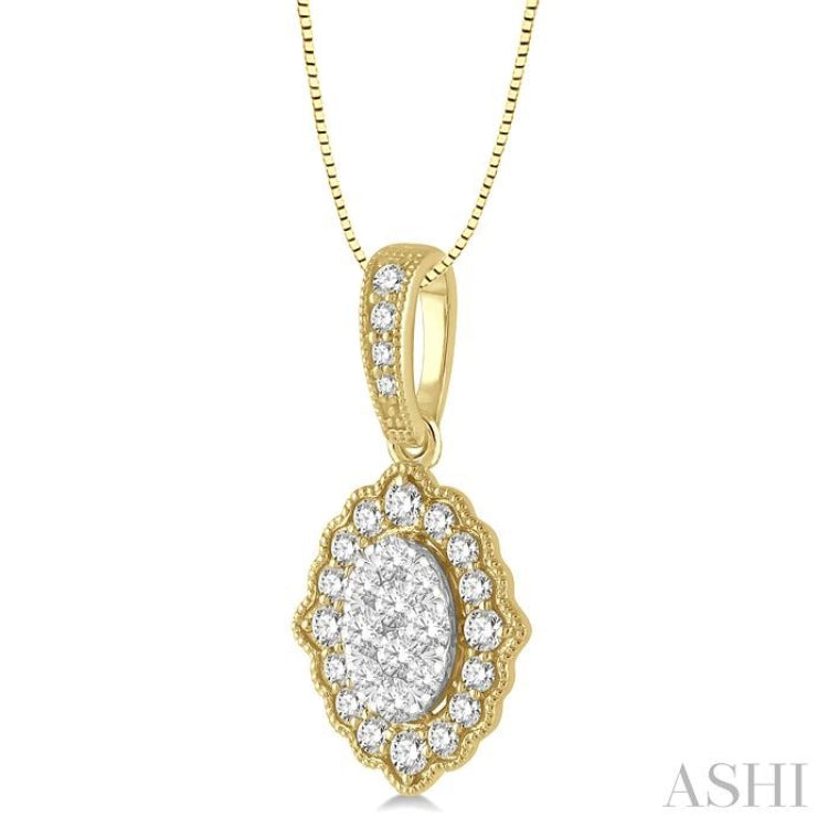 1/4 Ctw Lattice Edge Oval Shape Lovebright Round Cut Diamond Pendant With Chain in 14K Yellow and White Gold