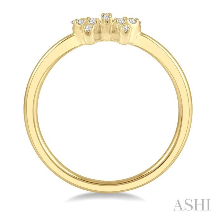 1/10 Ctw Bow Cutout Single Cut Diamond Petite Fashion Ring in 10K Yellow Gold