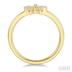 1/10 Ctw Bow Cutout Single Cut Diamond Petite Fashion Ring in 10K Yellow Gold