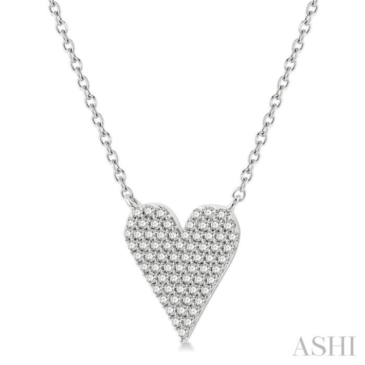 1/4 Ctw Heart Charm Round Cut Diamond Fashion Pendant With Chain in 10K White Gold