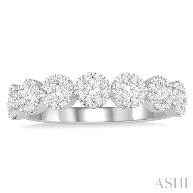 1/2 Ctw Jointed Circular Mount Lovebright round Cut Diamond Band in 14K White Gold