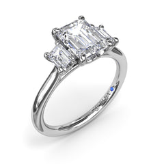 Three Stone Beauty Diamond Engagement Ring 