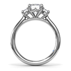 Three Stone Beauty Diamond Engagement Ring 