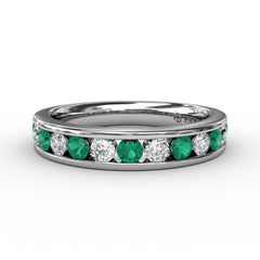 Single Row Emerald and Diamond Band