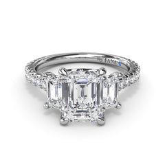 Three Stone Beauty Diamond Engagement Ring 
