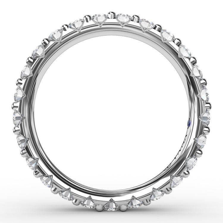 Chunky Shared Prong Anniversary Band