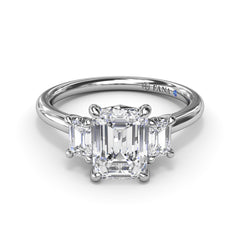 Three Stone Beauty Diamond Engagement Ring 