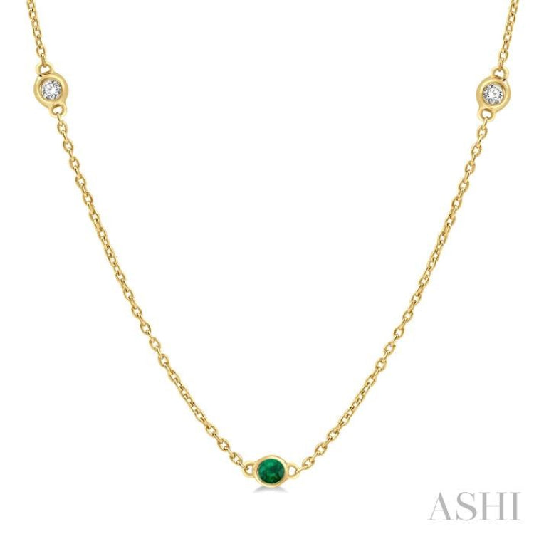 2.25 MM Emerald and 1/4 Ctw Round Cut Diamond Precious Station Necklace in 14K Yellow Gold
