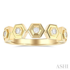 1/8 Ctw Hexagon Shape Link Round Cut Diamond Fashion Ring in 14K Yellow Gold