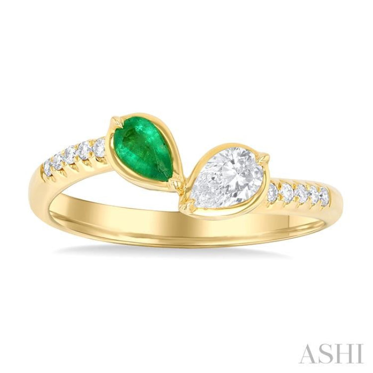 5x3 MM Pear Cut Emerald and 1/3 Ctw Pear & Round Cut Diamond Toi Et Moi Precious Fashion Ring in 14K Yellow Gold