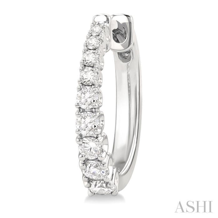 1/2 Ctw Graduated Round Cut Diamond Fashion Hoop Earrings in 14K White Gold
