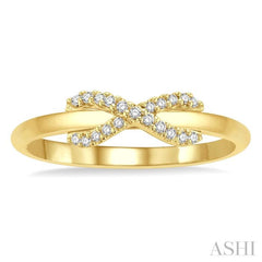 1/10 Ctw Infinity Petite Round Cut Diamond Fashion Ring in 10K Yellow Gold