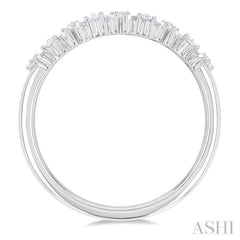 1/3 Ctw Zig Zag Scatter Baguette and Round Cut Diamond Fashion Band in 14K White Gold