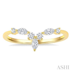 1/4 Ctw Chevron Centerpiece Marquise and Round Cut Diamond Wedding Band in 14K Yellow Gold