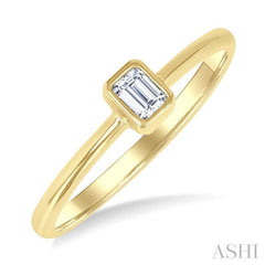 1/6 Ctw Petite Bezel Set Emerald Cut Diamond Fashion Ring in 10K Yellow Gold