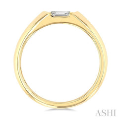 1/3 Ctw East-West Set Emerald Cut Diamond Solitaire Fashion Ring in 14K Yellow Gold